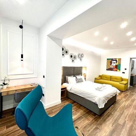 Moni Downtown Luxury Apartments Белград Екстериор снимка