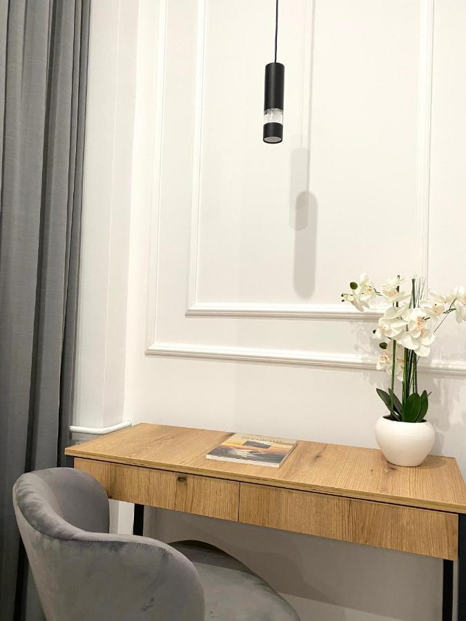 Moni Downtown Luxury Apartments Белград Екстериор снимка
