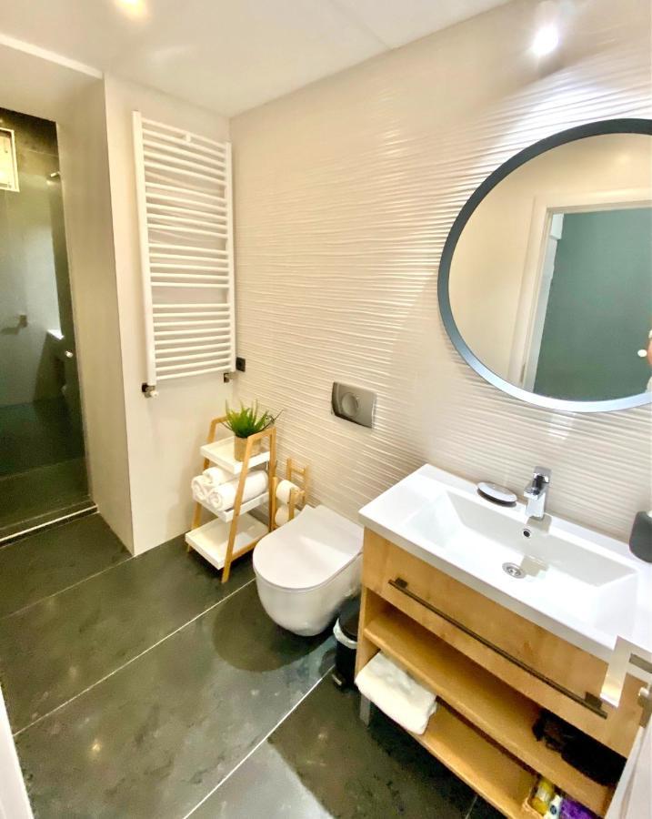 Moni Downtown Luxury Apartments Белград Екстериор снимка