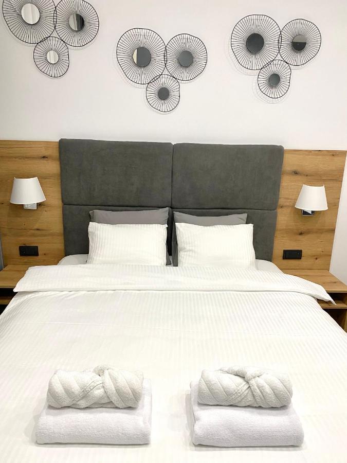 Moni Downtown Luxury Apartments Белград Екстериор снимка