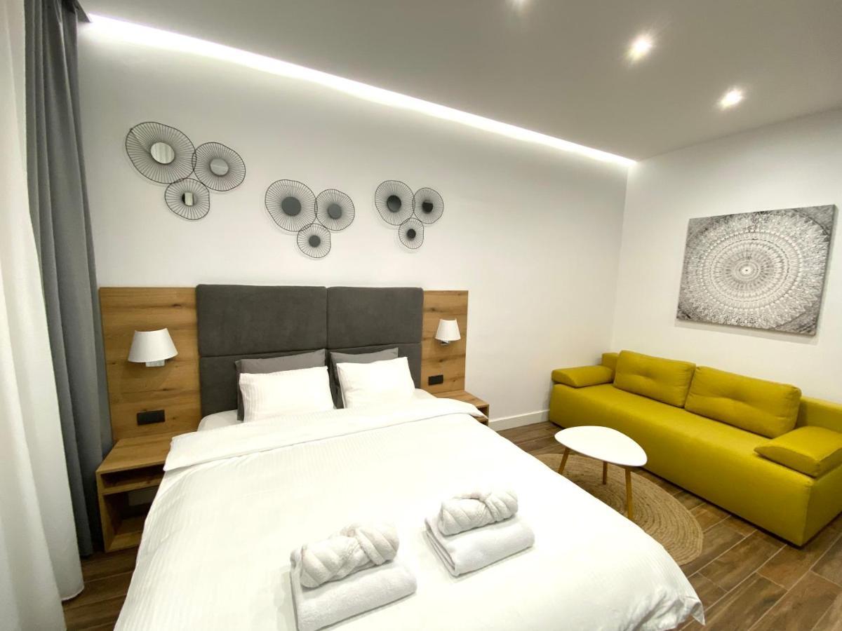 Moni Downtown Luxury Apartments Белград Екстериор снимка
